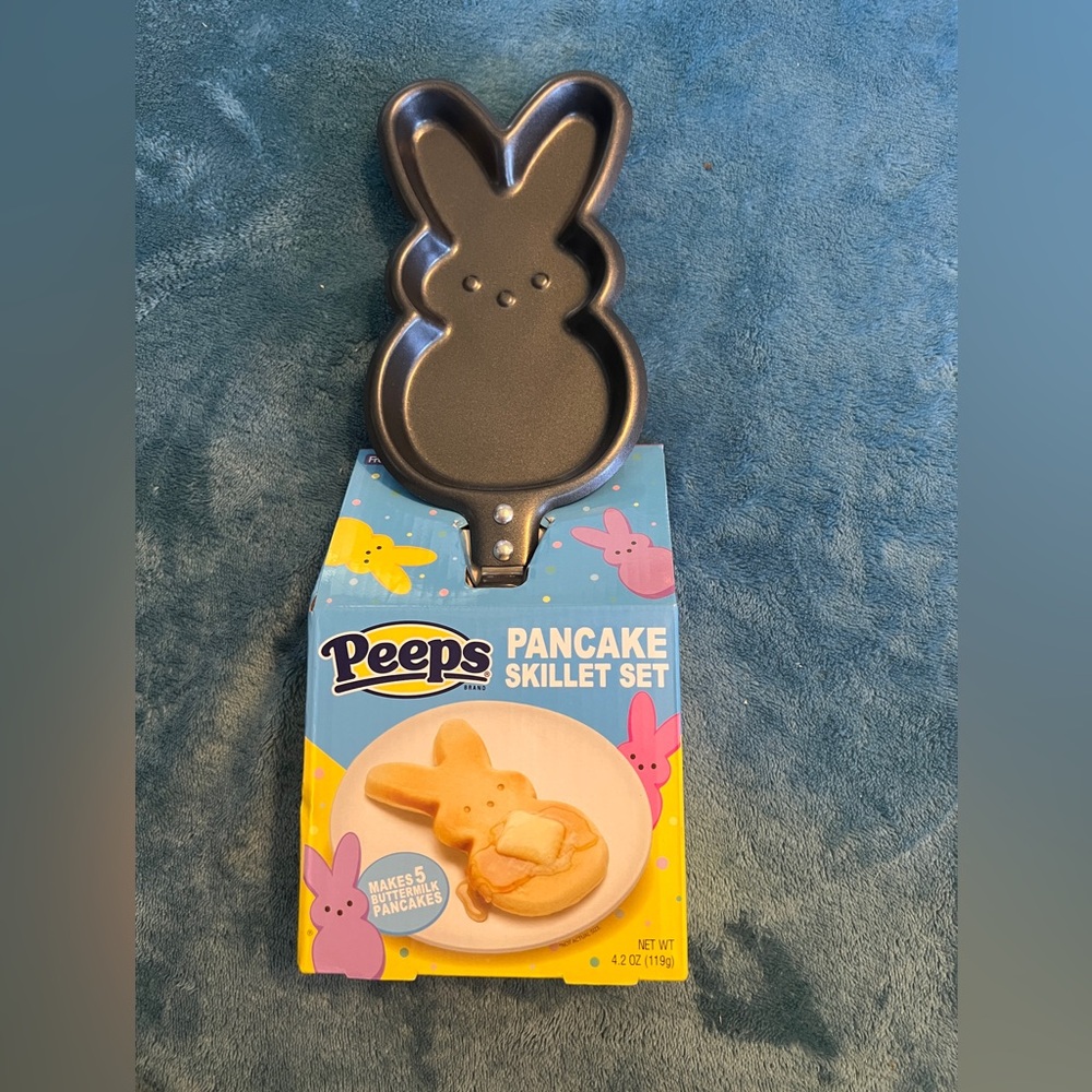 Peeps brand Pancake skillet set